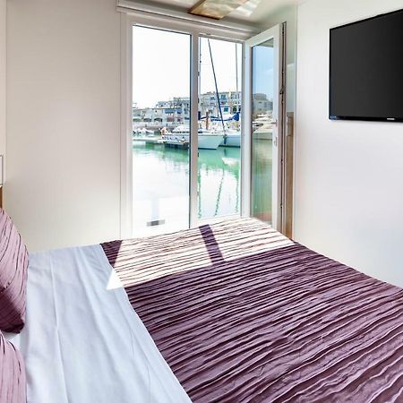 Portoverde Luxury Houseboat Misano Adriatico Exterior photo